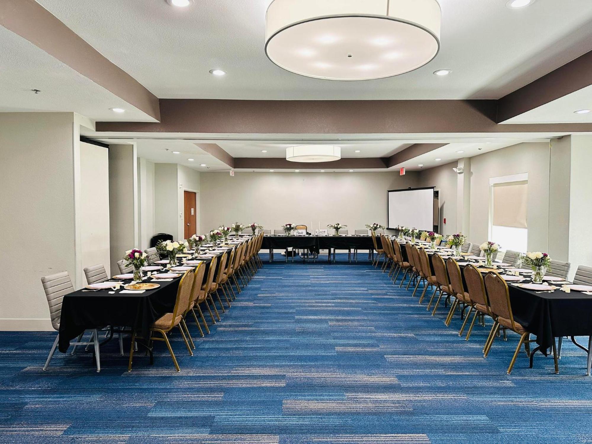 Holiday Inn Express Hotel & Suites Mansfield By Ihg Buitenkant foto
